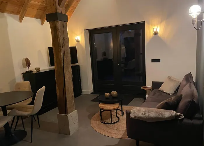 Oda ve Kahvaltı De Koningsbeek 3*